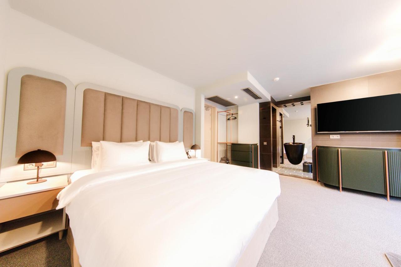 Strofi Boutique Hotel Tbilisi Bagian luar foto